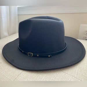 Black Rimmed Hat